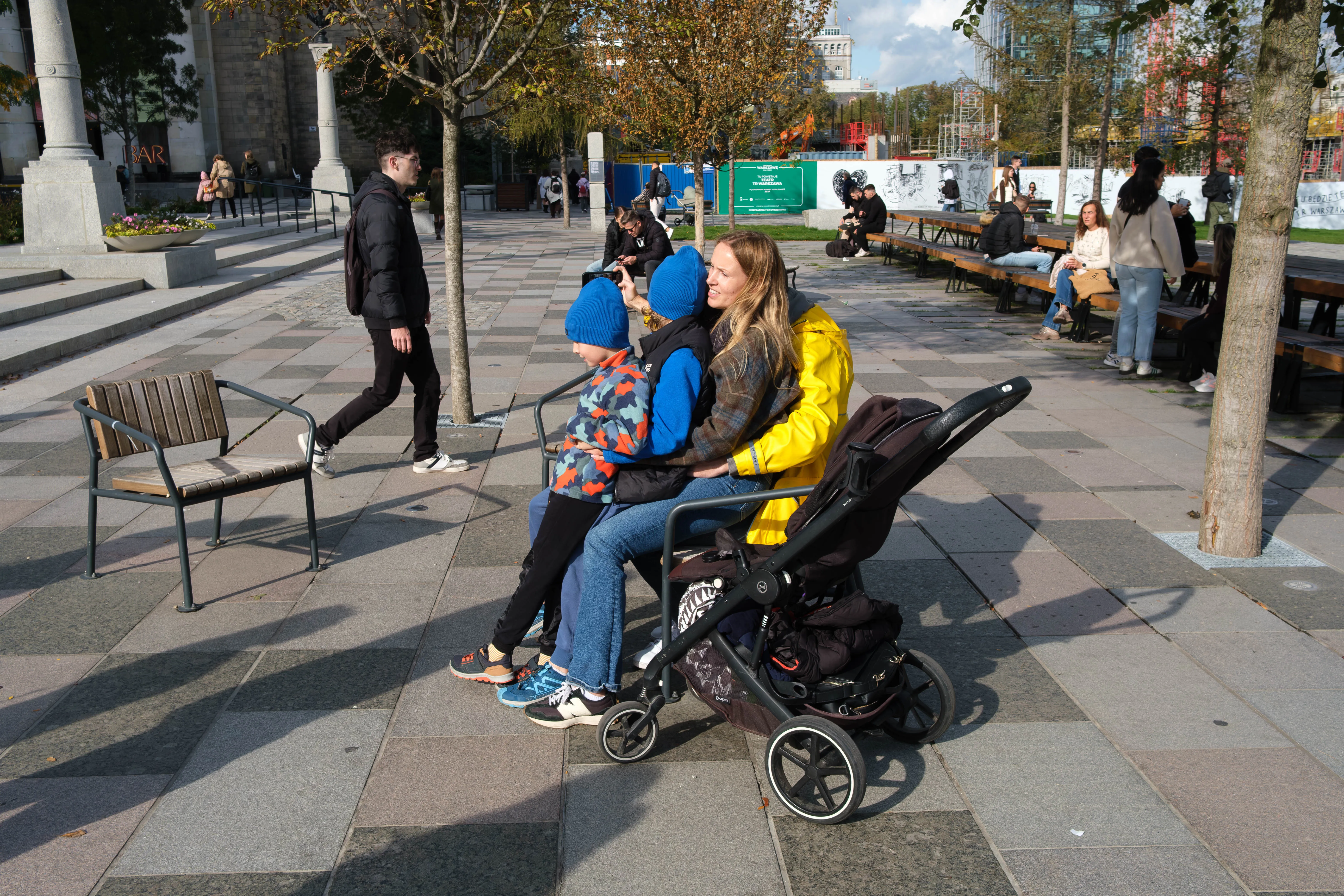 Street photograph by Piotr Kondej